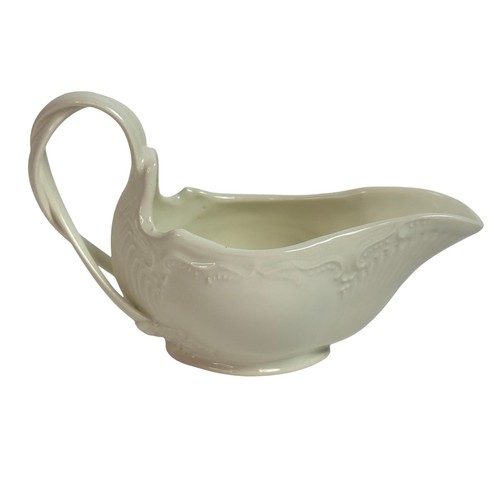 Leedsware creamware gravy boat - leedsware,